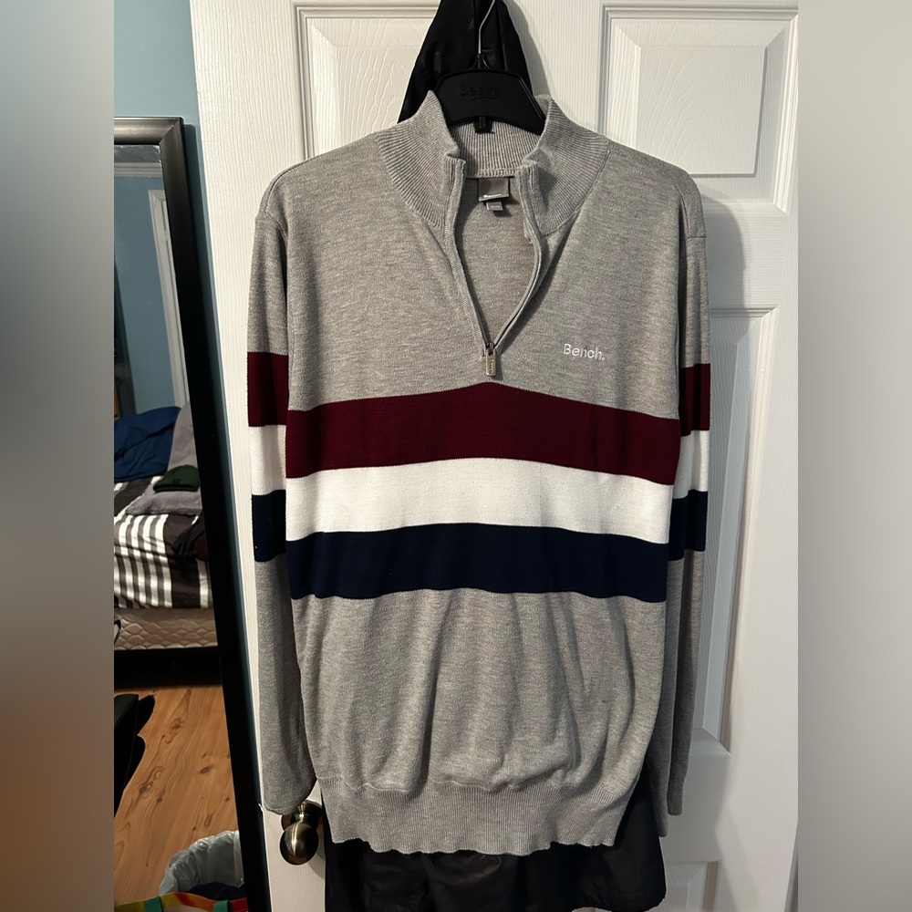 Men’s XL 1/4 zip Bench sweater